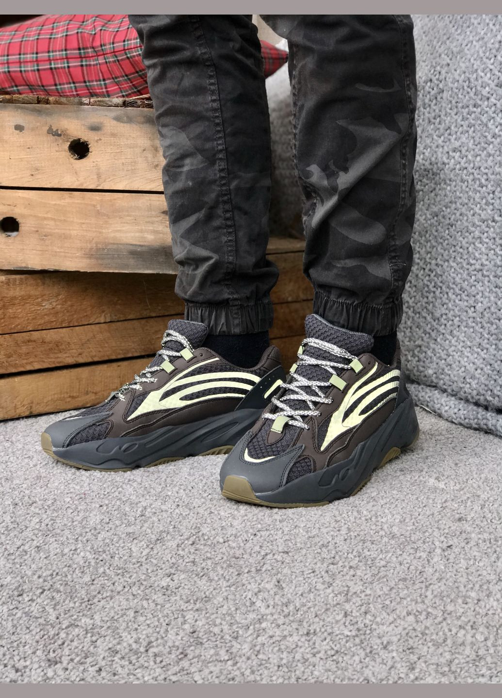 Коричневі Осінні кросівки чоловічі adidas yeezy boost 700 v2 brown | адідас ізі буст 700 в2 коричневі No Brand