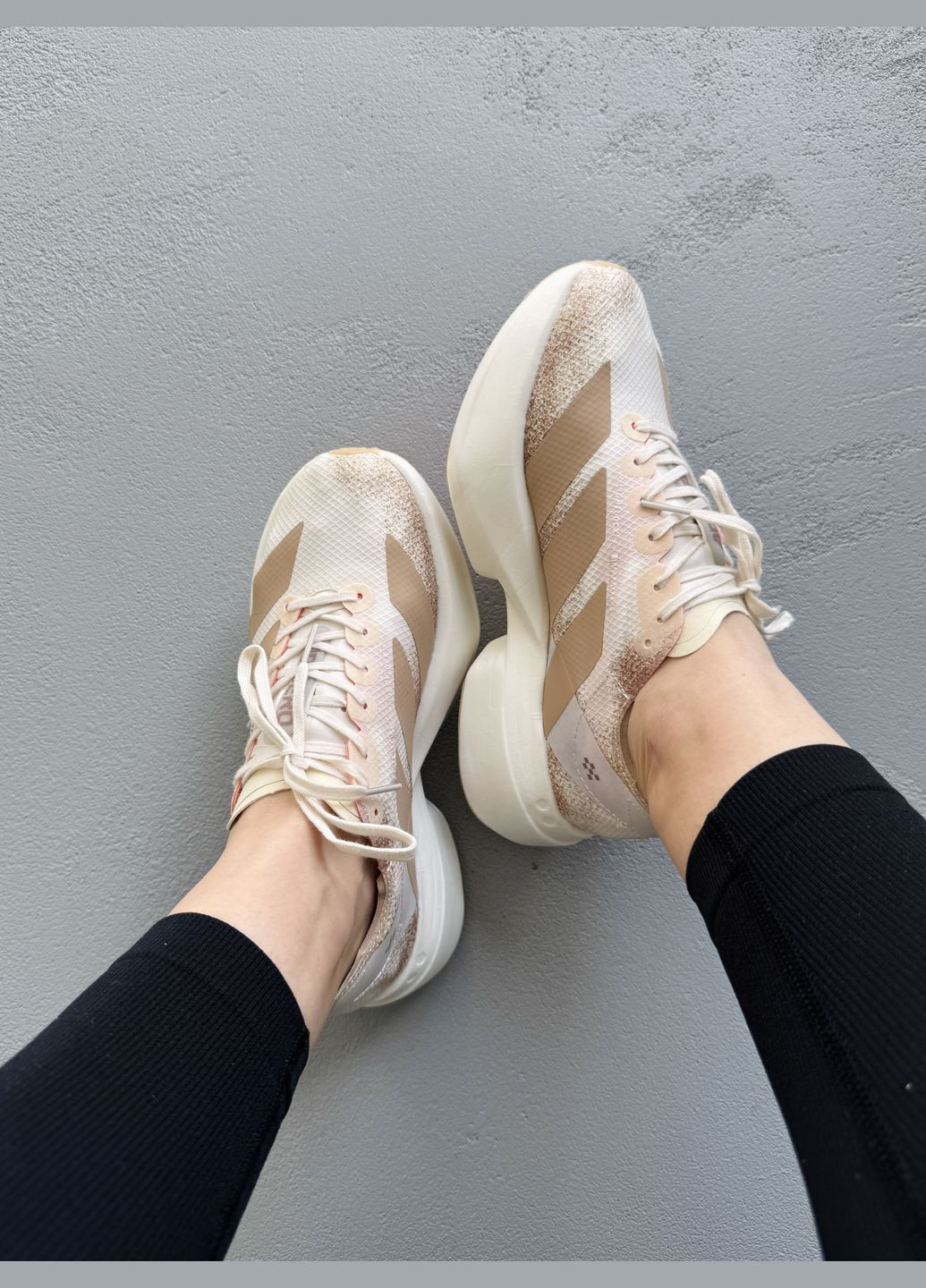 Кроссовки женские Adidas Adizero EVO SL Gold Pink | Адидас Адизеро ЭВО золотые No Brand золотые демисезоны (341485849)