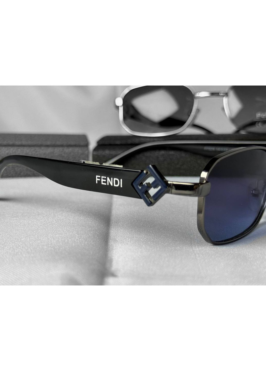 Стильные женские очки в золотистом цвете с поляризацией. No Brand (367582907)