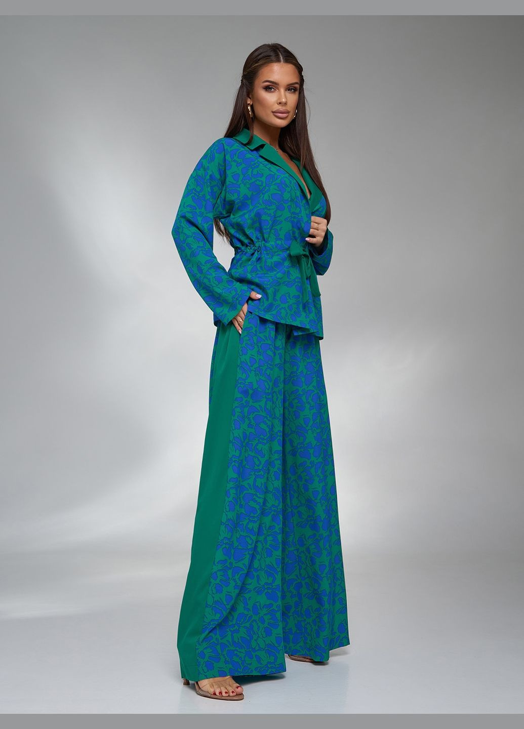 Стильный костюм-кимоно с лампасами No Brand (328904514)