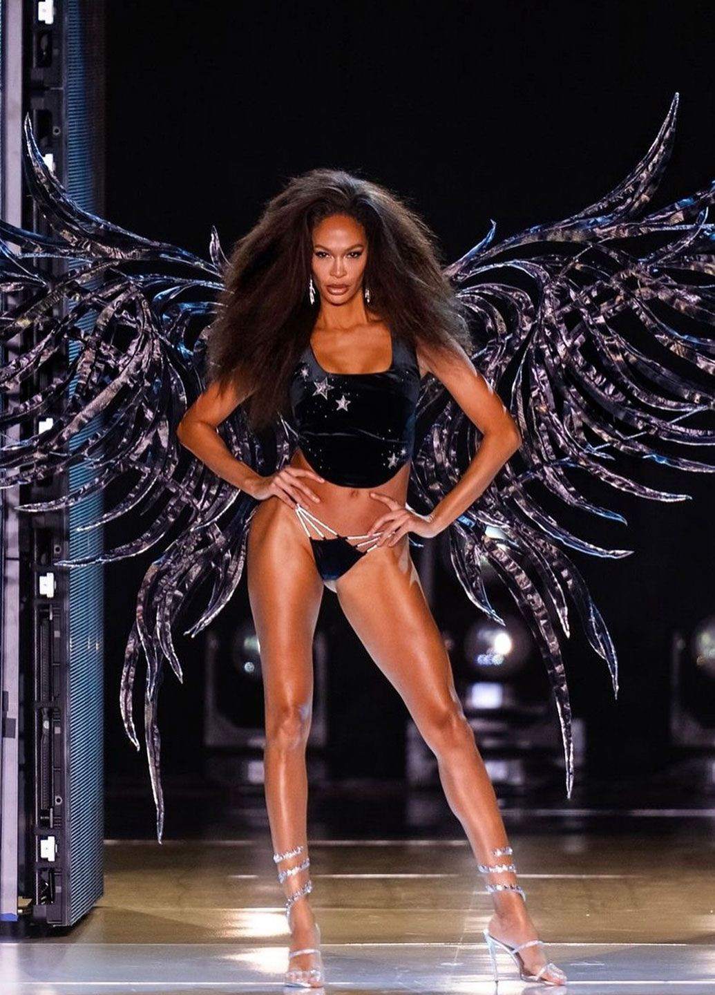 Трусики Victoria's Secret (316464854)