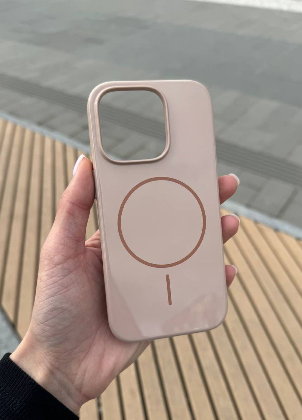 Чехол для iPhone Beats 16 Pro Max силиконовый MagSafe Desert Gold / Чехол магсейф айфон 16 про макс голд No Brand (324407620)