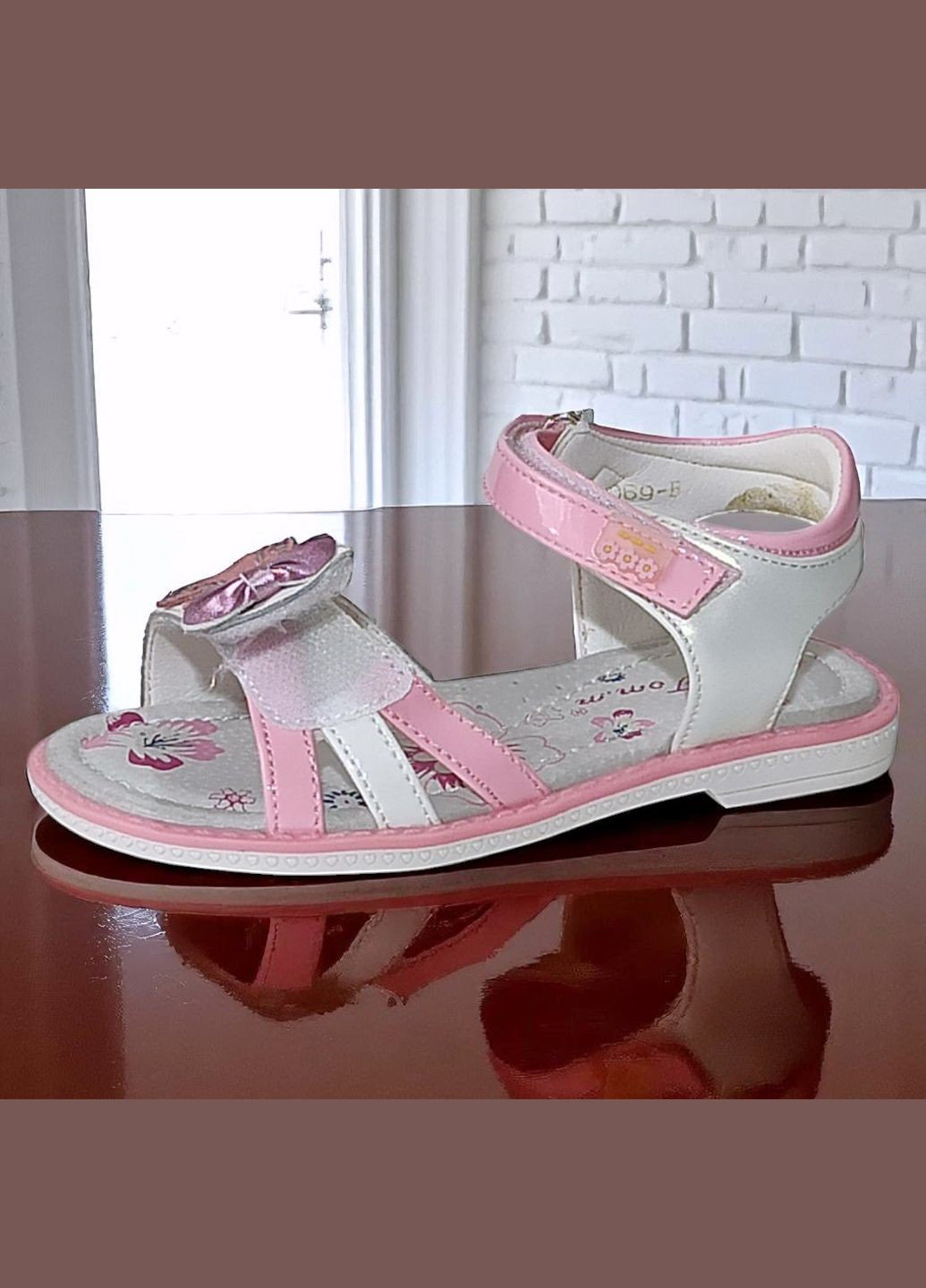 Белые повседневные, праздничные открытые босоножки на липучках сандалии для девочки том м Tom.M на липучке