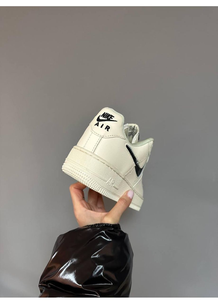 КРОССОВКИ ЖЕНСКИЕ NIKE AIR FORCE 1 CREAM BLACK SWOOSH НАЙК АИР ФОРС 1 ПРЕМИУМ No Brand чёрные демисезоны (368888112)