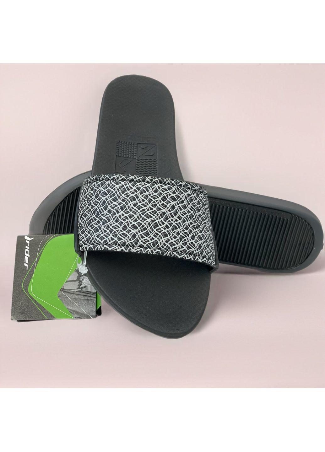 Черные женские шлепанцы Rider