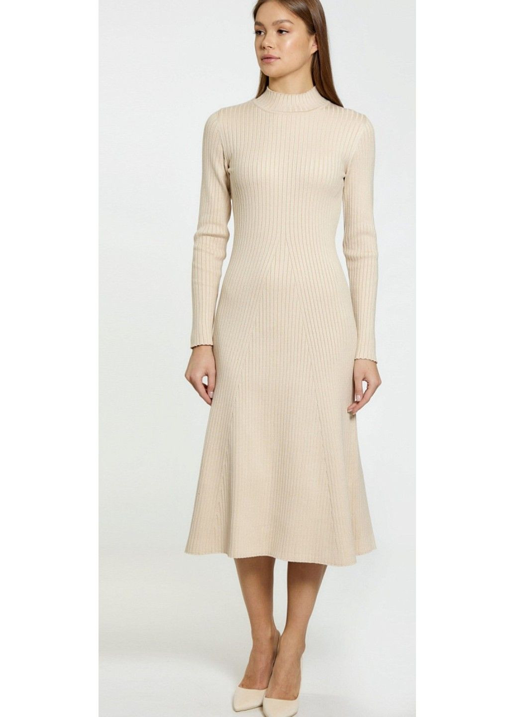 Светло-бежевое повседневный женское трикотажное платье н&м (56665) м светло-бежевое H&M