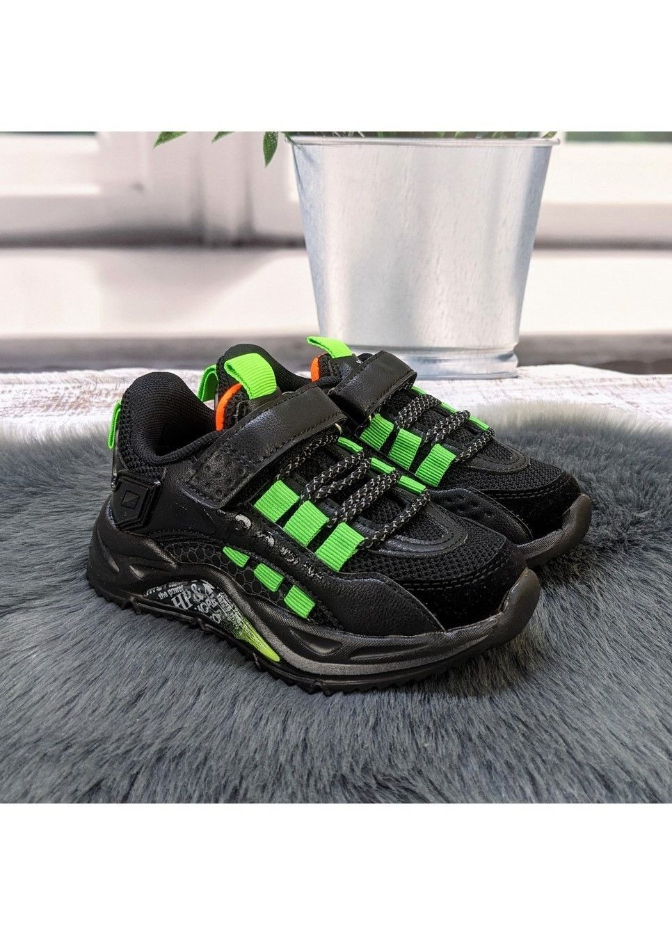 Чорні Осінні кросівки підліткові Bessky