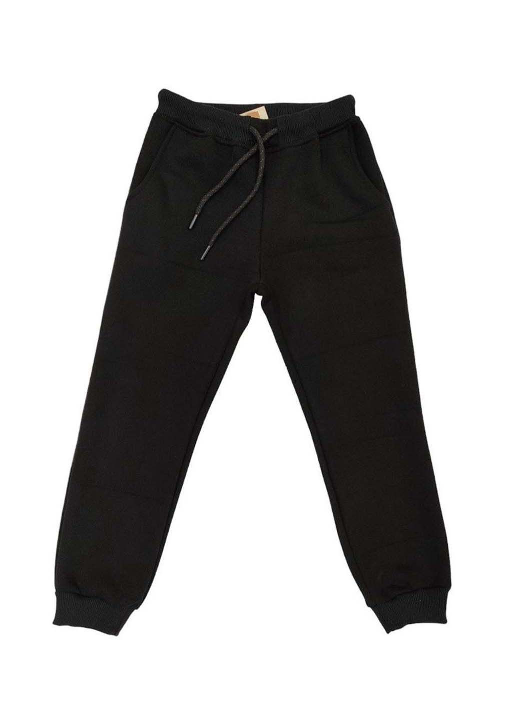 Черные спортивные демисезонные брюки Лио