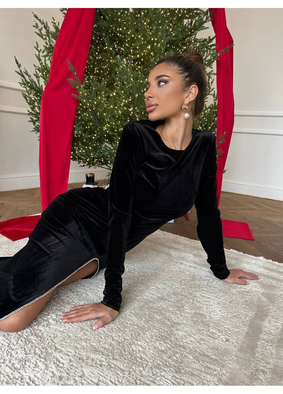 Черное бархатное праздничное платье с разрезом No Brand