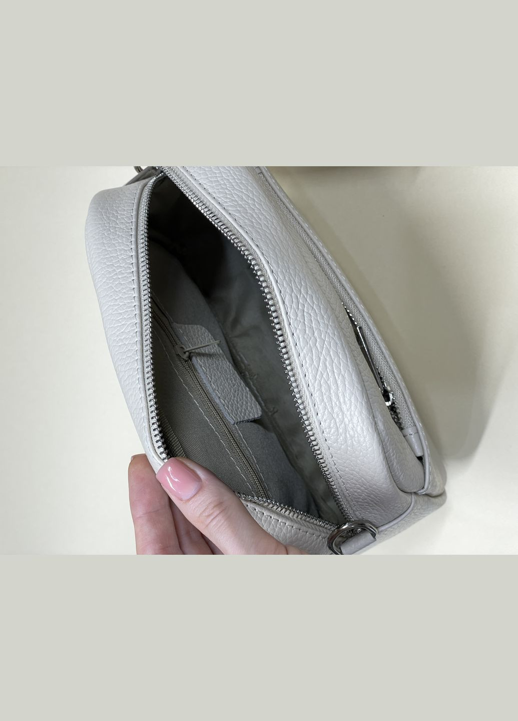 Сумка Италия натуральная кожа, кросбоди с длинным ремешком, минимализм Virginia Conti Кросбоді (341251969)