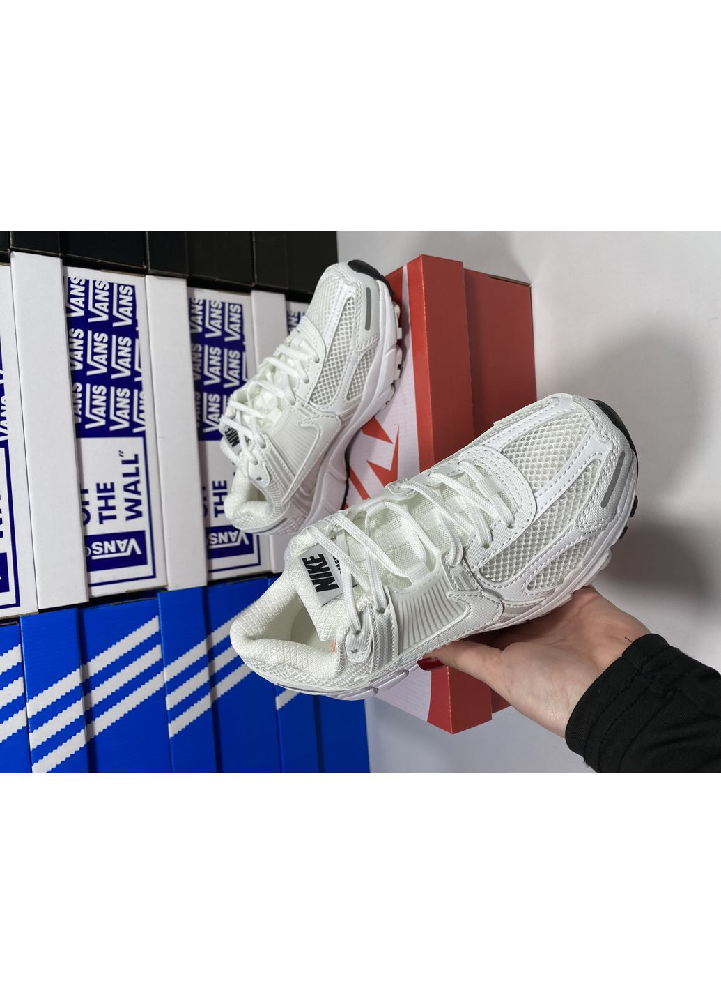 Белые демисезонные кроссовки мужские nike vomero 5 white найк вомеро роам 5 No Brand