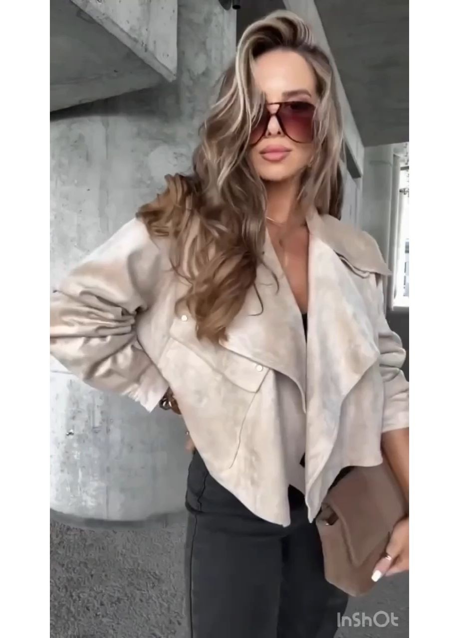 Жіночий замшевий бомбер з широким відкладним коміром MonCher (359380635)