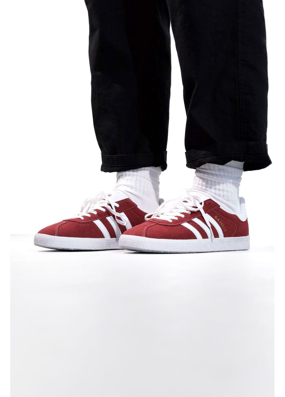 Цветные демисезонные кроссовки мужские adidas gazelle red адидас газель No Brand