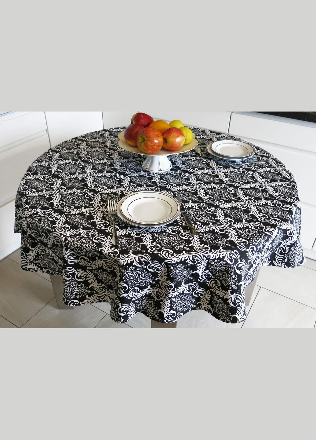 Тефлоновая скатерть на круглый стол с водоотталкивающей пропиткой черного цвета с белым принтом "Ажур" 140 Maystat (305390318)