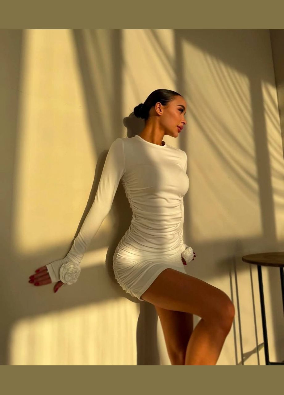 Белое кэжуал платье N.Family однотонное