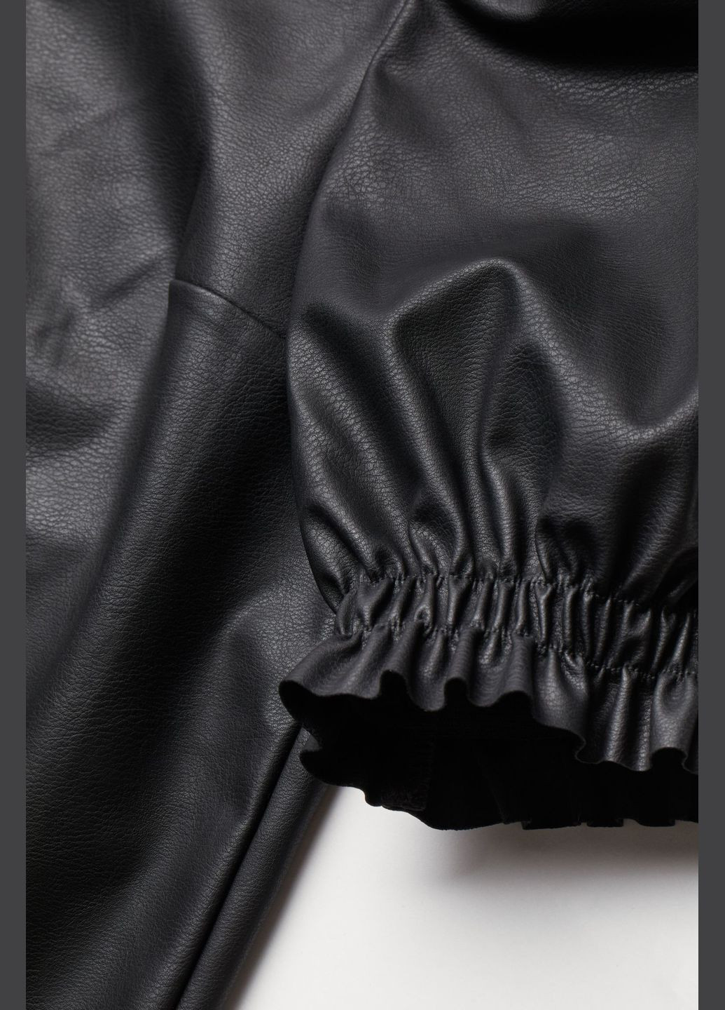 Чорна блуза з к/р H&M