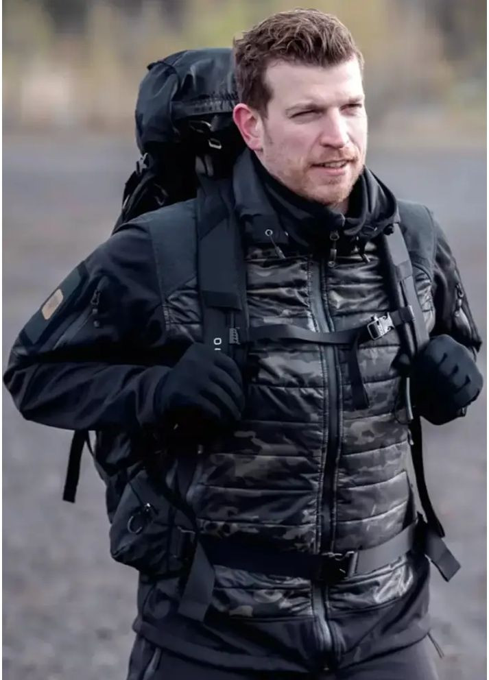 Комбинированная демисезонная куртка carinthia куртка carinthia g-loft ig 2.0 jacket multicam black No Brand