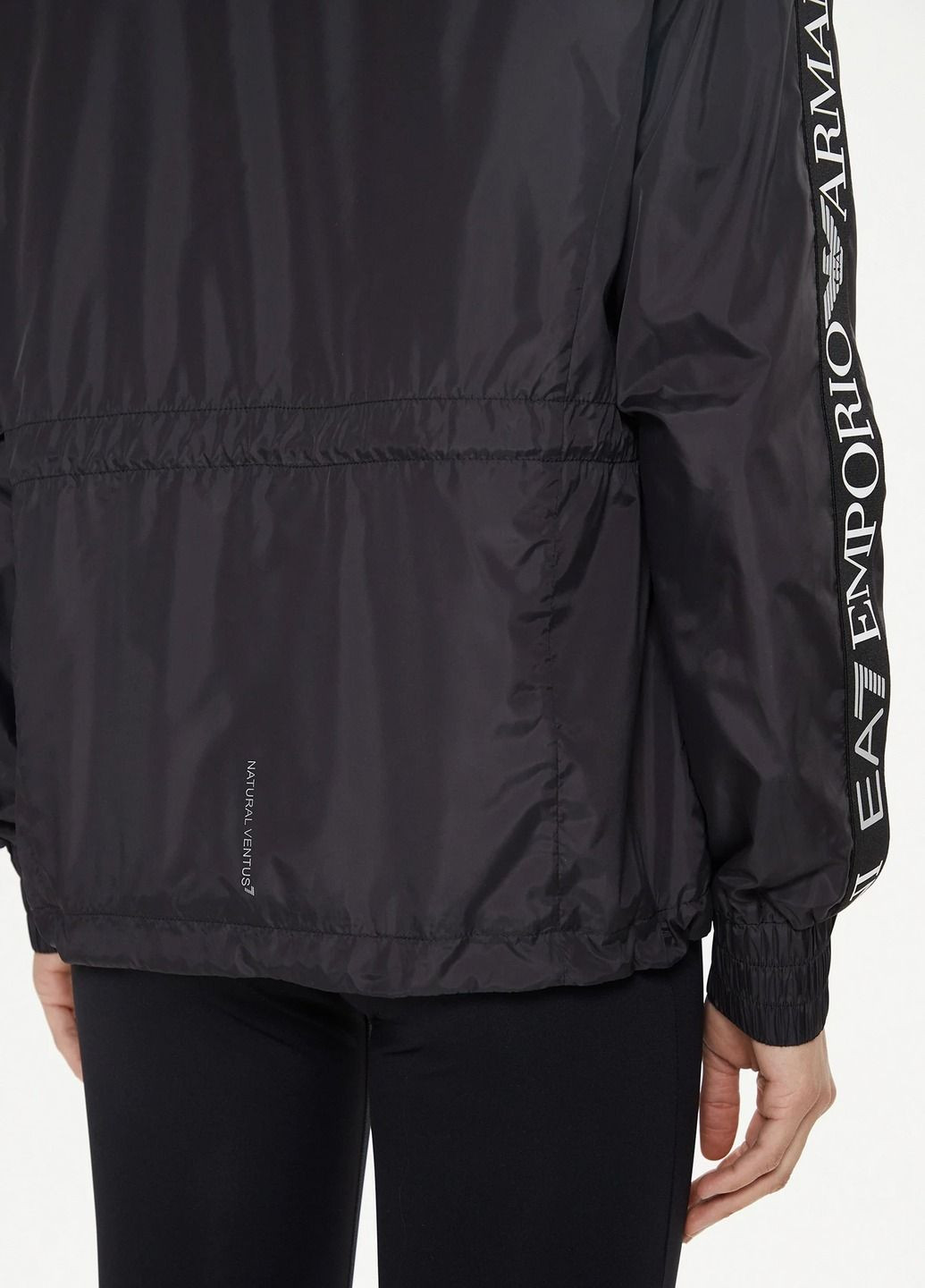 Черная демисезонная куртка EA7