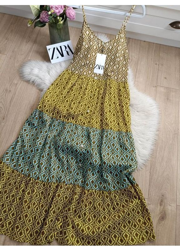 Желтое платье средней длины в стиле петчворк Zara