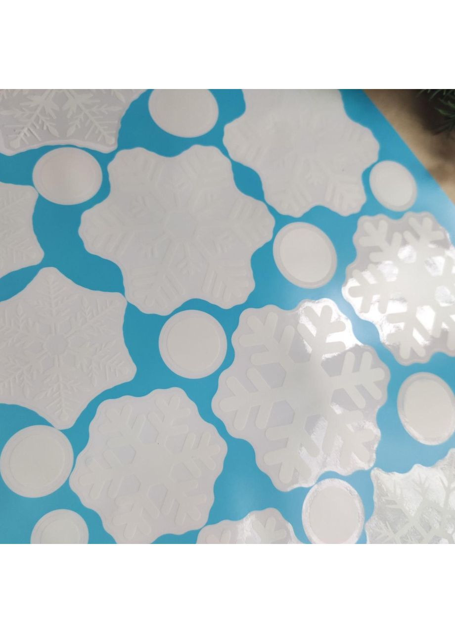 Снежинки статические наклейки белые 71шт/декор. No Brand (368703205)