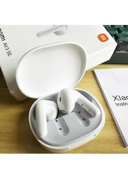 Наушники TWS - беспроводные в кейсе Mi Air 3 SE белые Xiaomi (370613673)