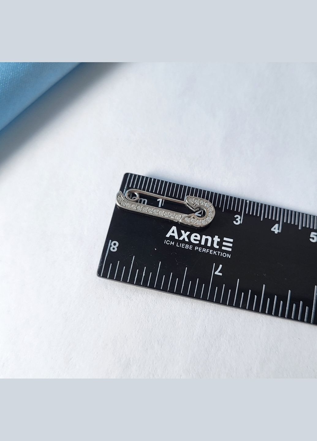 Срібна брошка шпилька булавка з Білим камінням срібло 925 проби Родоване 1303п 1.26г No Brand (306741464)