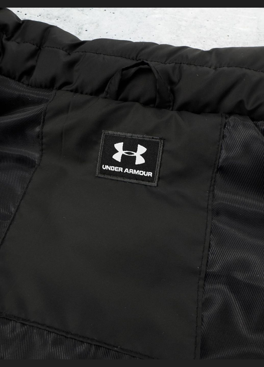 Жилет Under A. чорний No Brand (341285054)