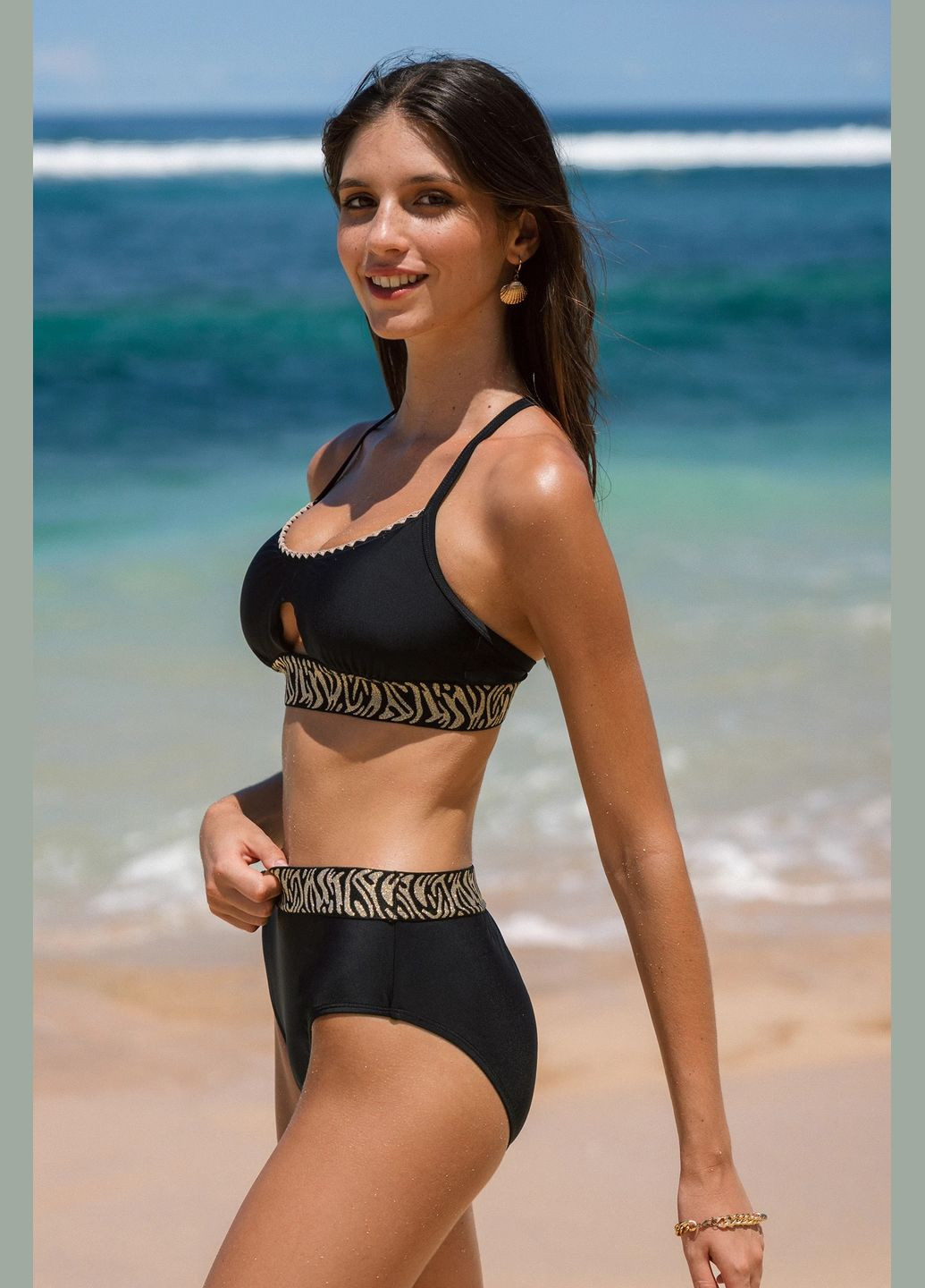 Черный летний купальник CUPSHE