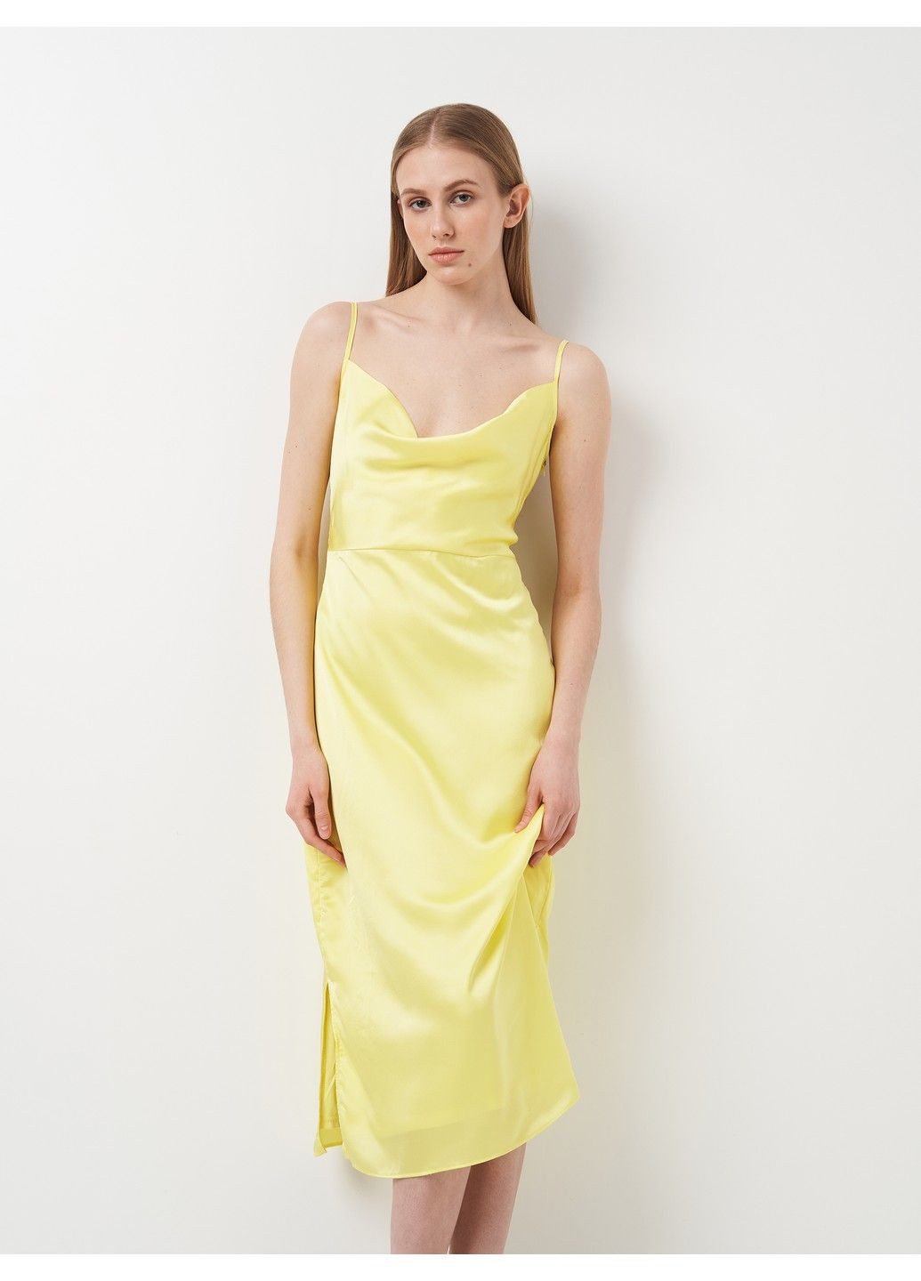 Желтое коктейльное платье Missguided однотонное