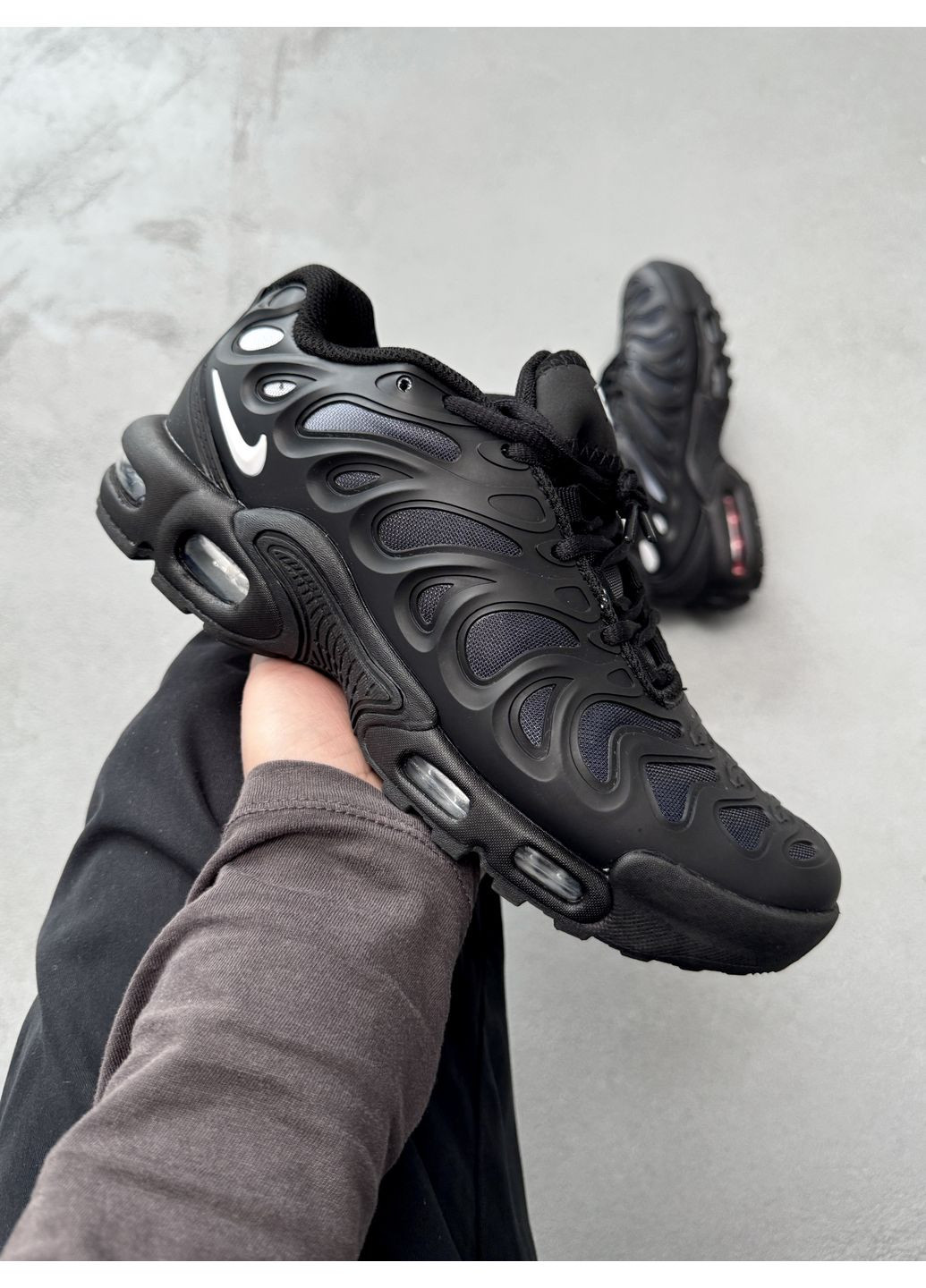 КРОССОВКИ ЖЕНСКИЕ NIKE AIR MAX TN PLUS DRIFT BLACK / WHITE LOGO НАЙК АИР МАКС ТН ПЛЮС No Brand чёрные демисезоны (367174489)