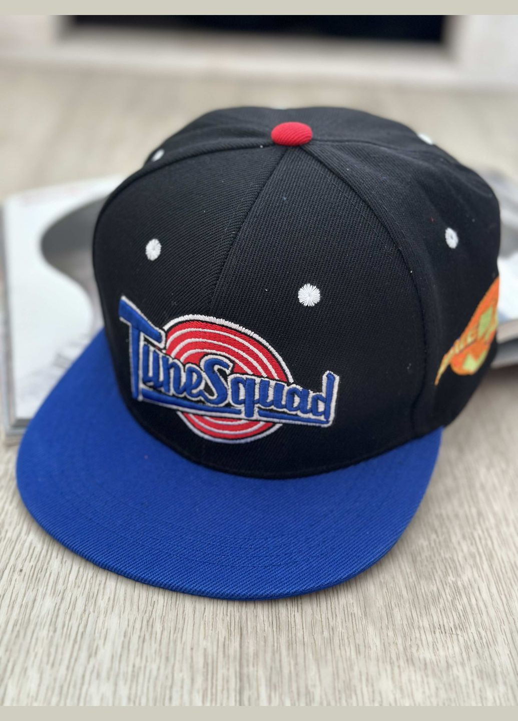 Кепка снепбек (Snapback) Tune Squad Черный с синим 56-61р (9095) No Brand (332214218)