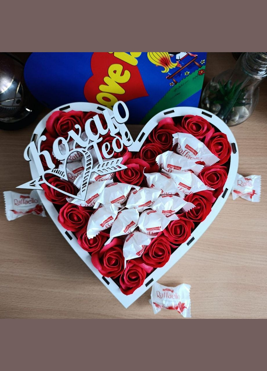 Подарунковий бокс із цукерками та трояндами для дівчини (ar182) No Brand (320777946)