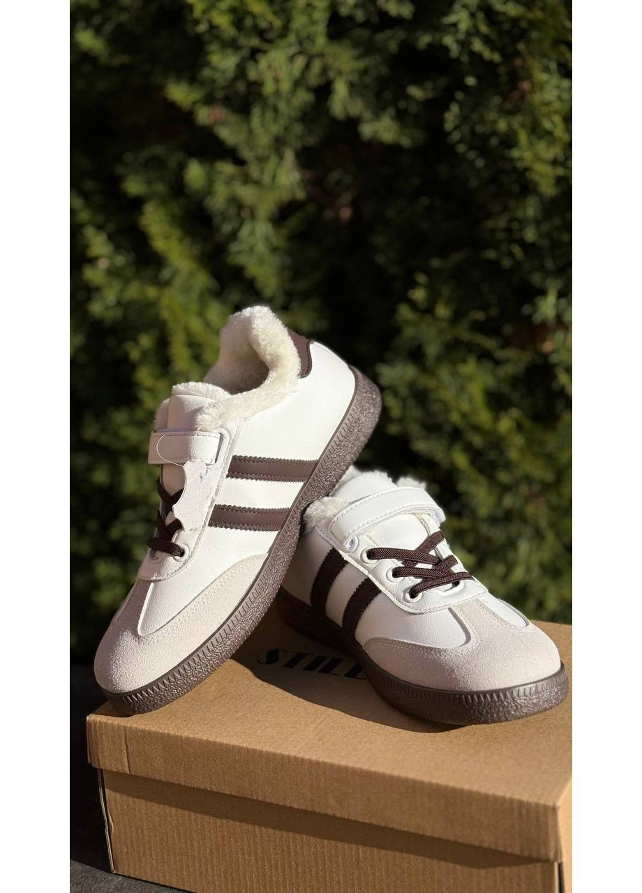 Белые демисезонные кожаные кроссовки утеплены на меху. Stilli