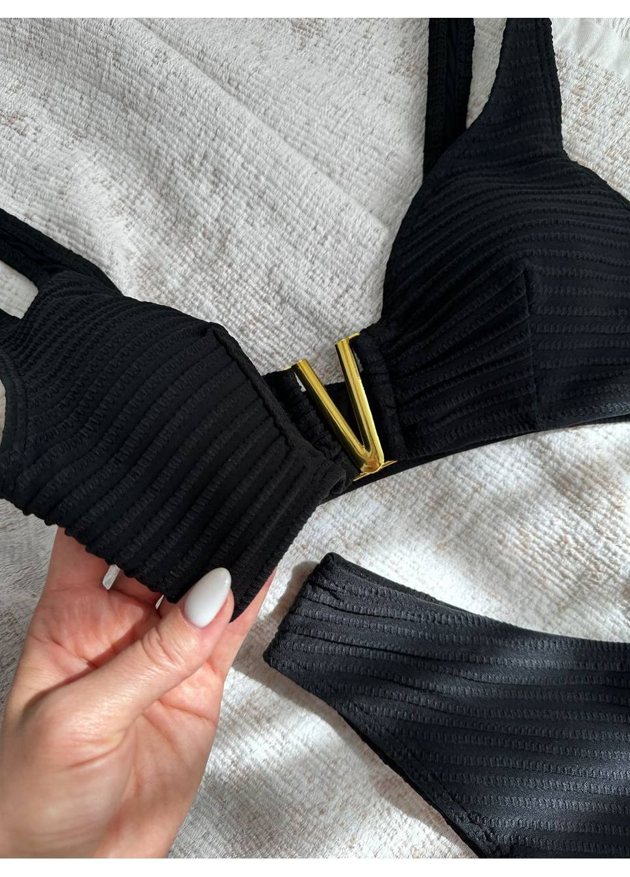 Черный летний роскошный купальник с золотистой фурнитурой раздельный Vakko