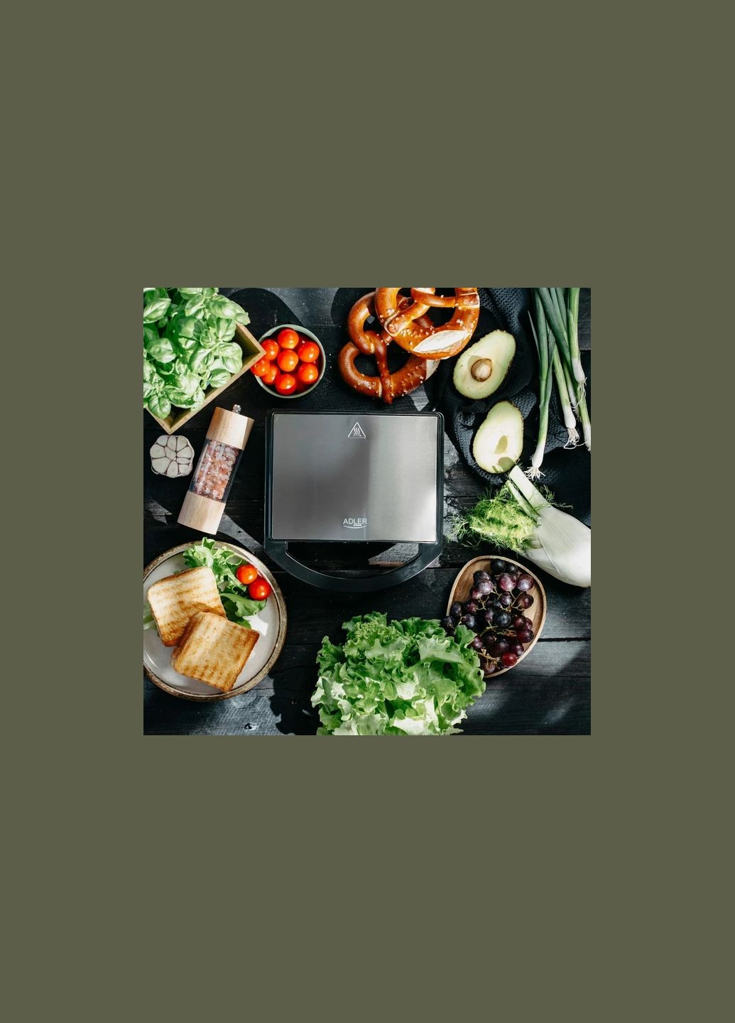 Контактний гриль електричний зі знімними пластинами та ручкою що не нагрівається AD 3068 Adler (311196740)