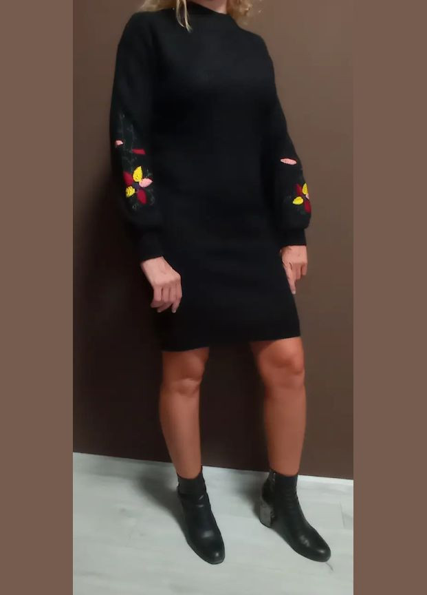 Чёрная платье теплое украина тд черный 44-50 г платье на зиму теплое теплые платья с вышивкой теплое шерстяное платье узор цветочный приталенная полиэстер, трикотаж, шерсть (312277734)