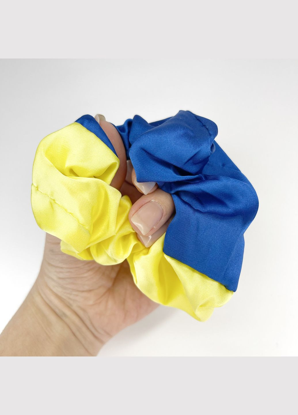 Гумки для волосся Атласні патріотичні Жовто-блакитні 11 см Finding (315799677)