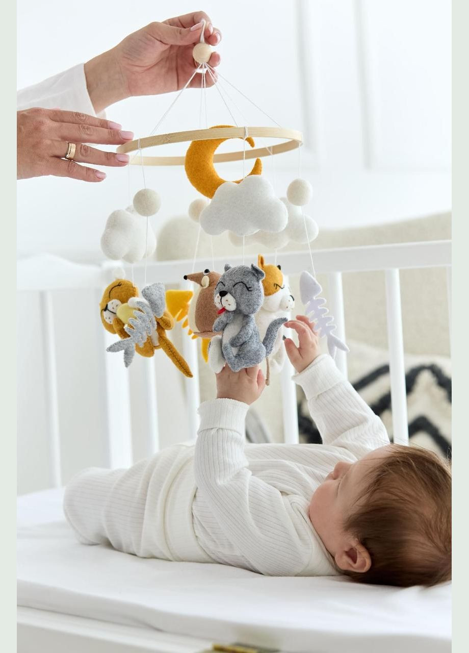 Дитячий мобіль на ліжечко для немовлят WoollyFox "Сонні кошенята і мишка" No Brand (342757833)