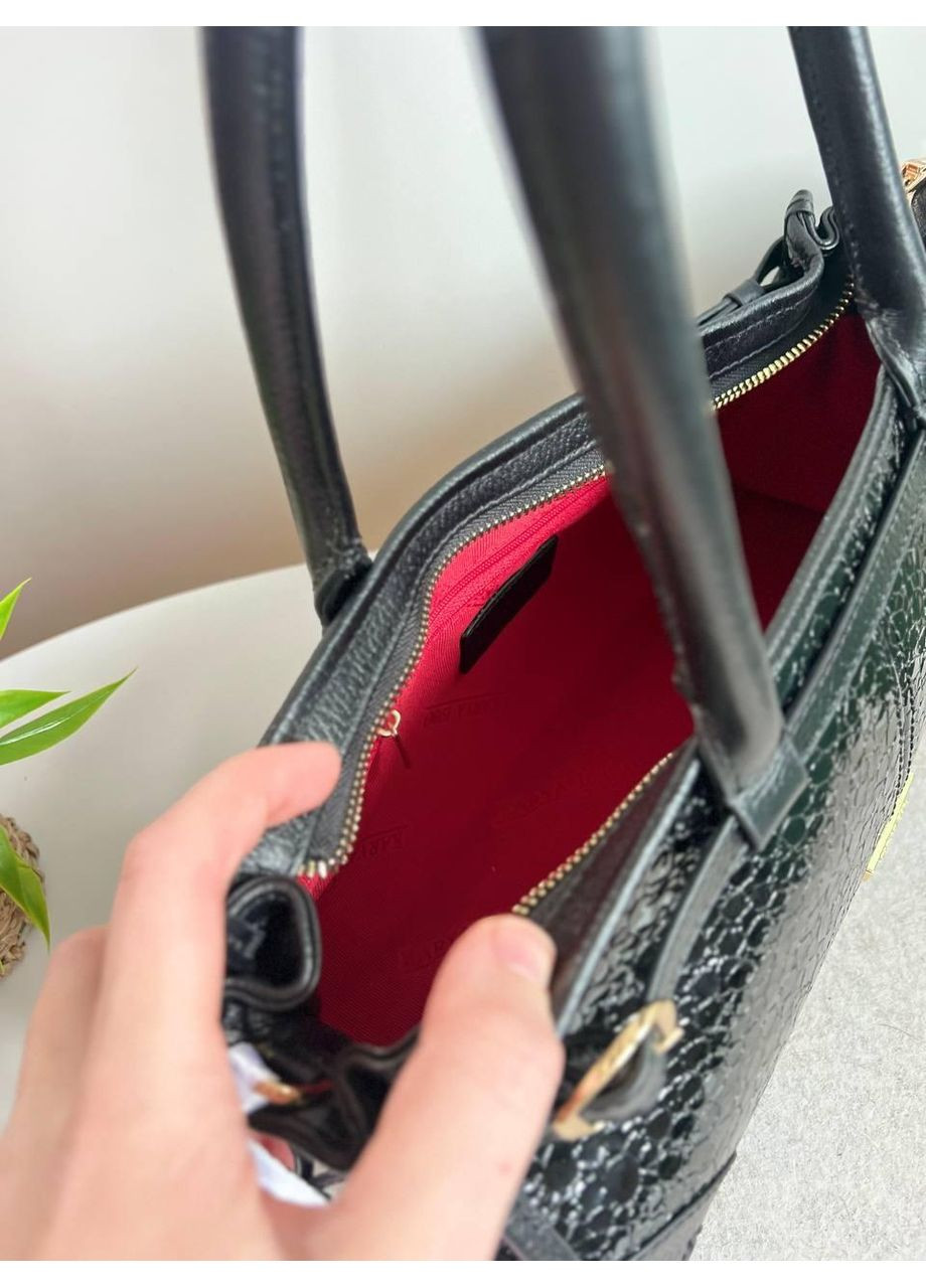 Женская сумка натуральная кожа лак Турция черная с красной серединой (2566-558) Karya (367084146)