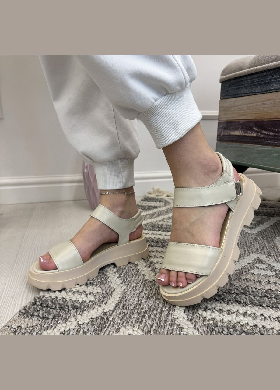 Бежевые босоножки кожаные женские на утолщенной подошве.. 37 размер Vasha para на липучке