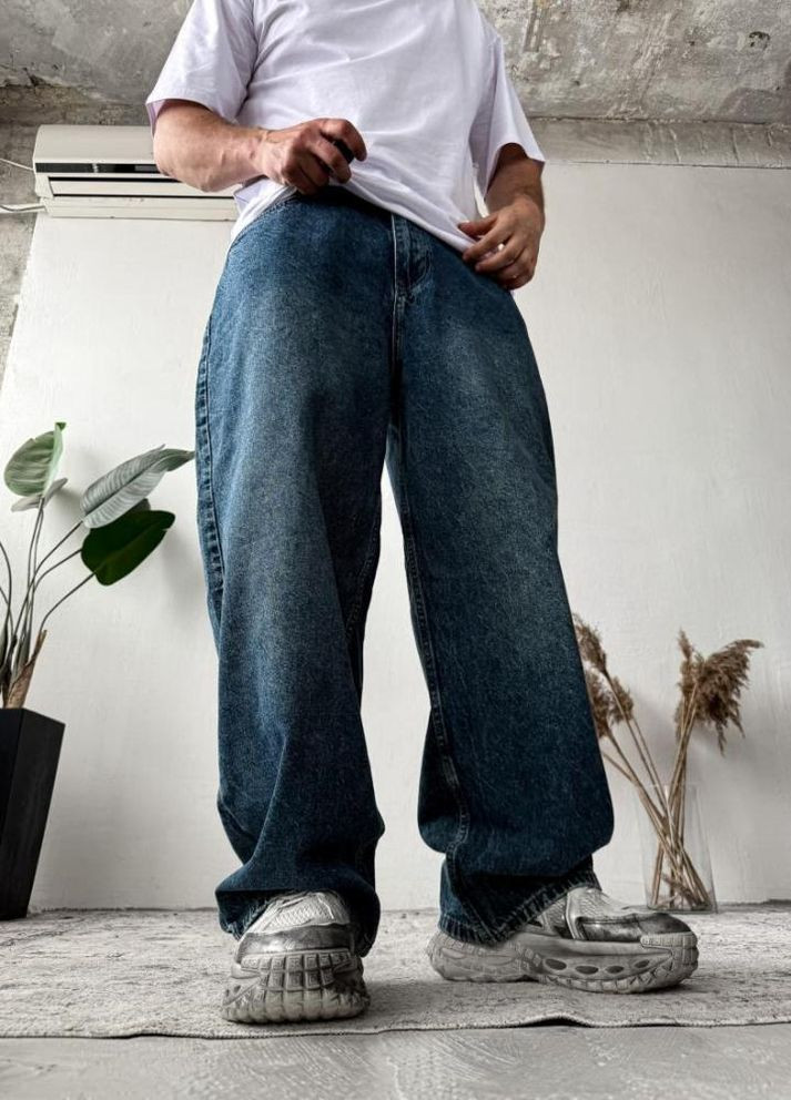 Синие демисезонные джинсы No Brand