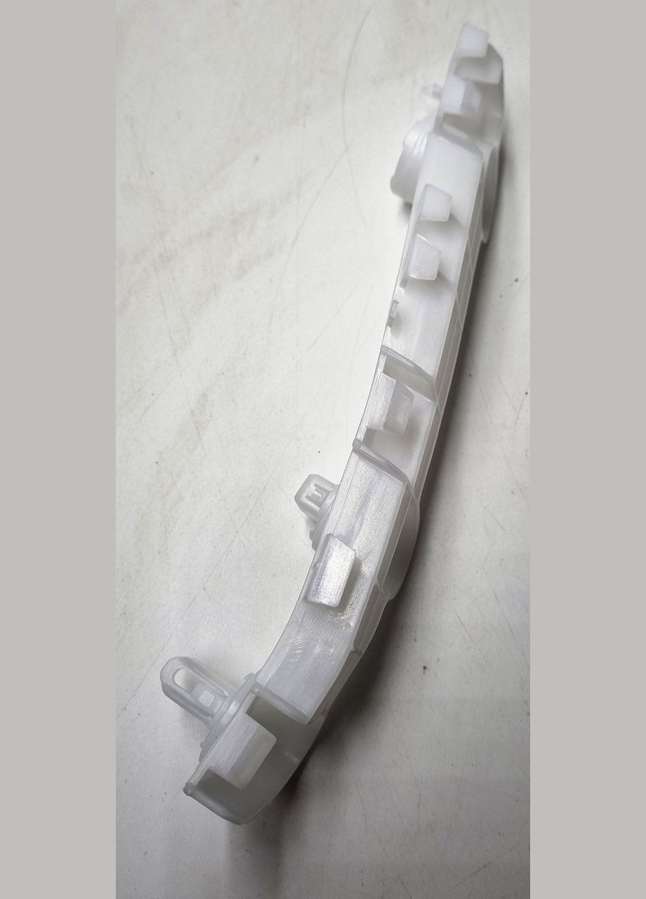 Кронштейн переднего бампера правый SUPP2302 Л200 2015-2022 6400F776 MATOMI (345739545)