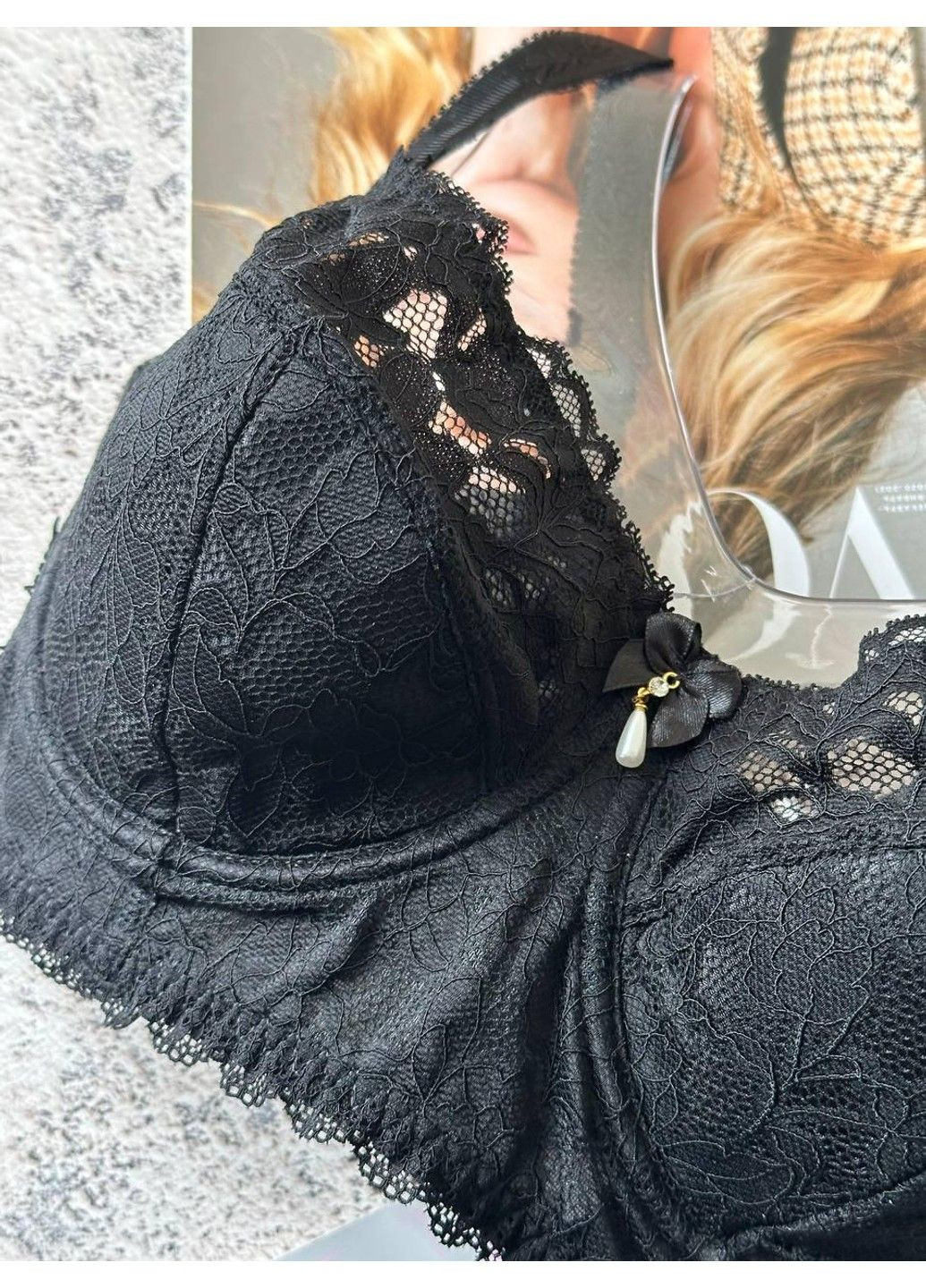 Чорний мереживний бюстгальтер чорний Lanny Mode