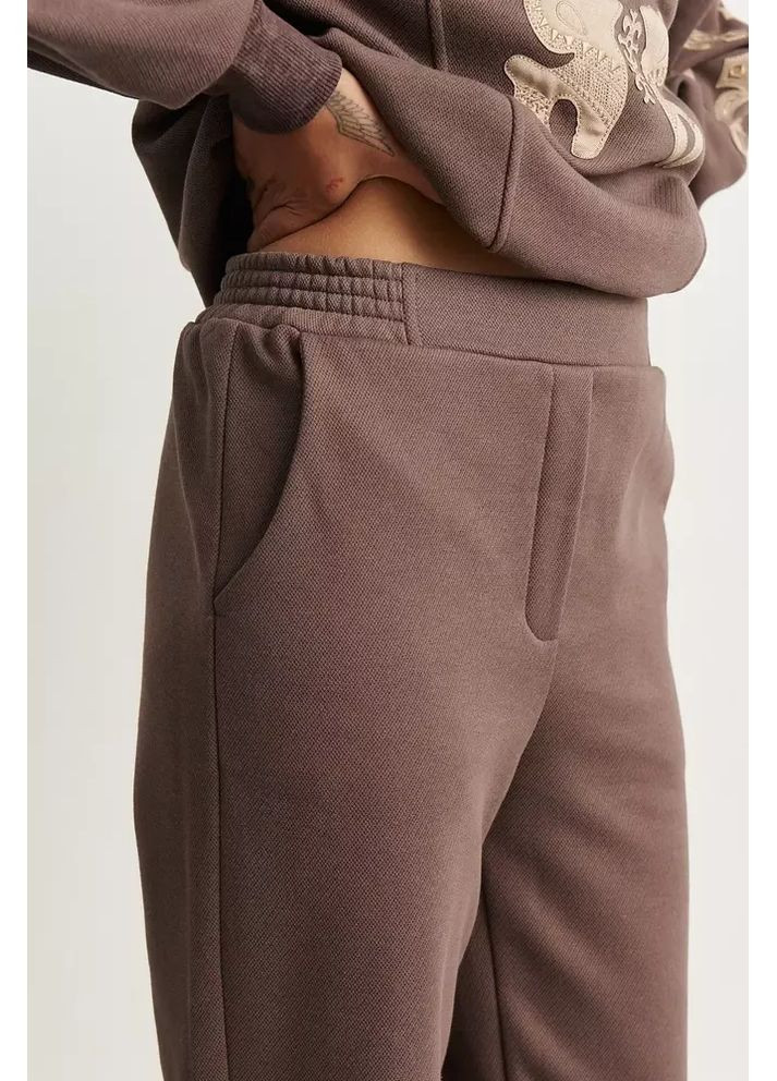 Жіночий костюм з вишивкою-аплікацією MKRM4285 Rica Mare (368992560)