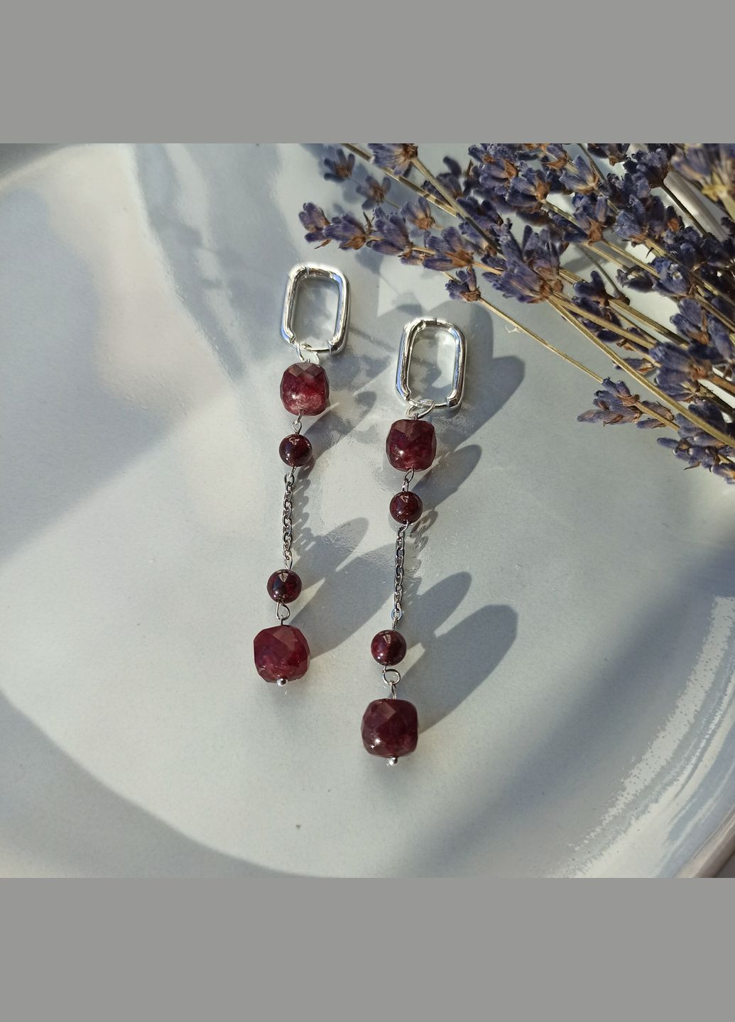 Сережки натуральний камінь Гранат кубик+кулька No Brand Підвіски (299901042)