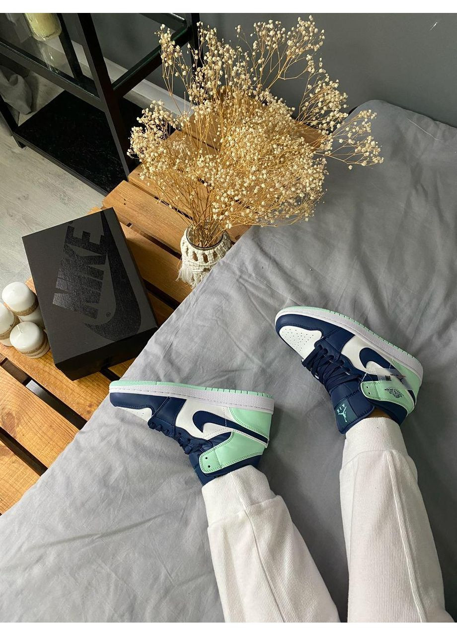 КРОССОВКИ ЖЕНСКИЕ NIKE AIR JORDAN 1 RETRO MID MYSTIC MINT НАЙК АИР ДЖОРДАН No Brand белые демисезоны (368869667)