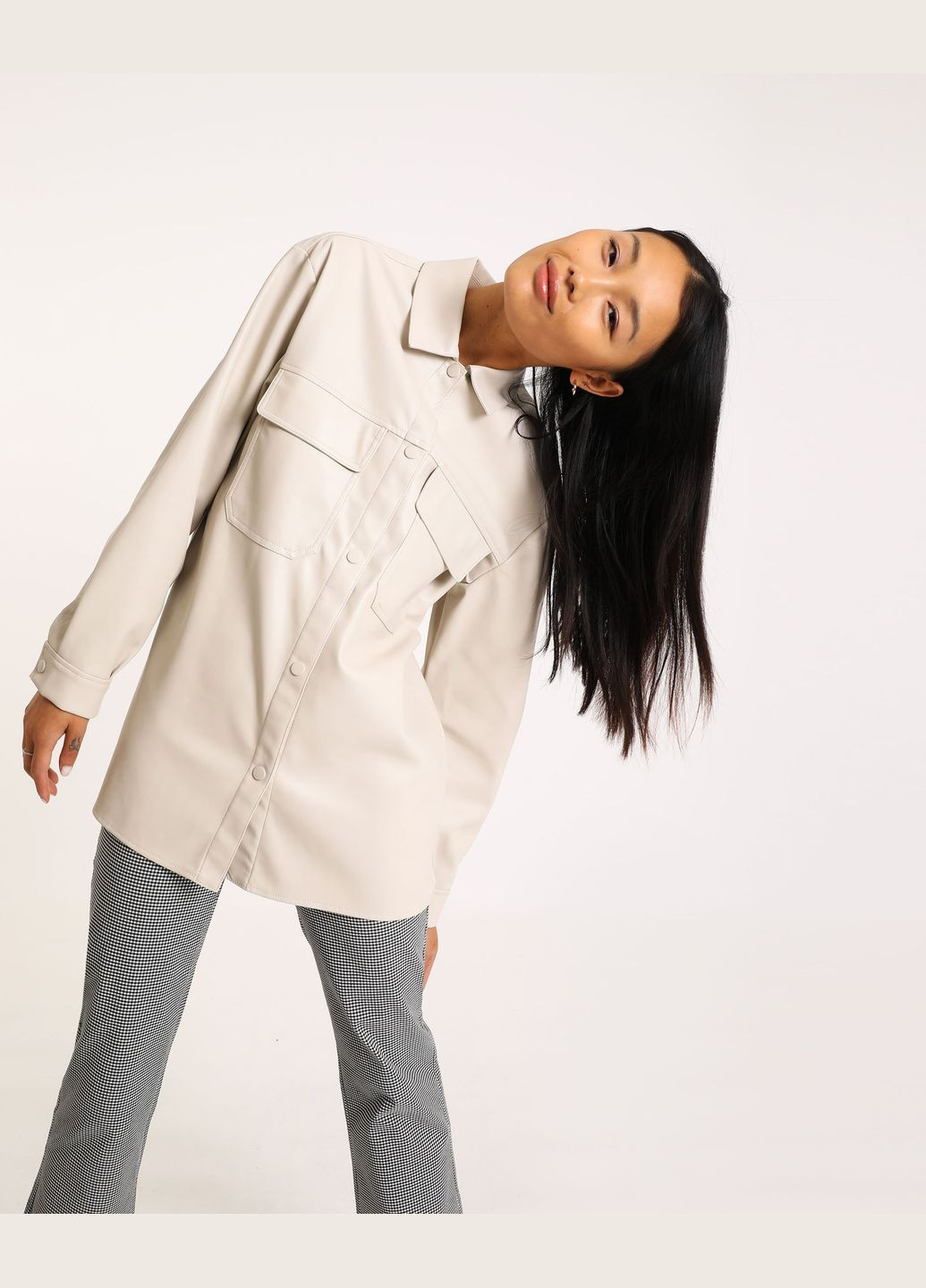 Бежевая демисезонная куртка рубашка H&M