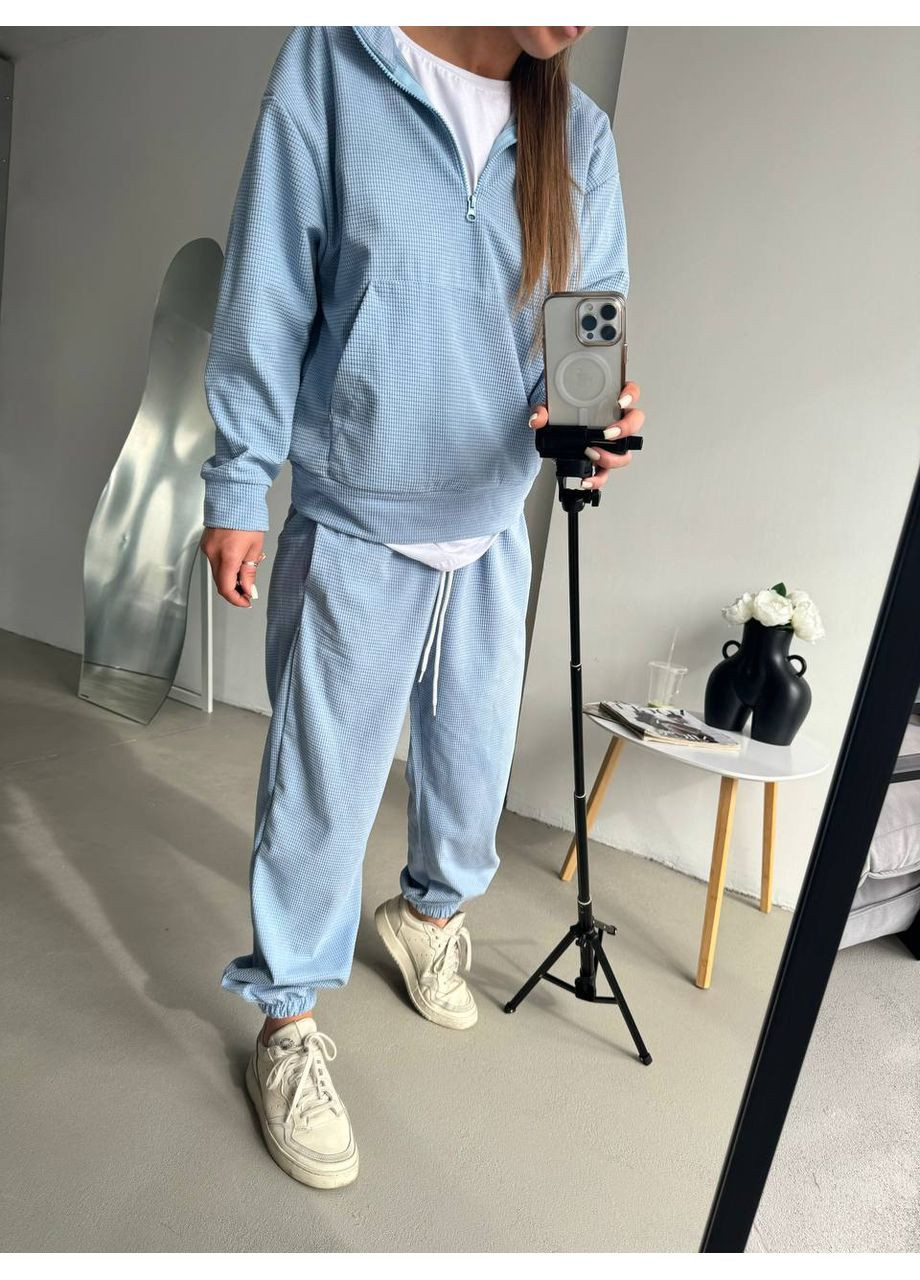 Женский спортивный костюм голубого небесного цвета. No Brand (356005744)