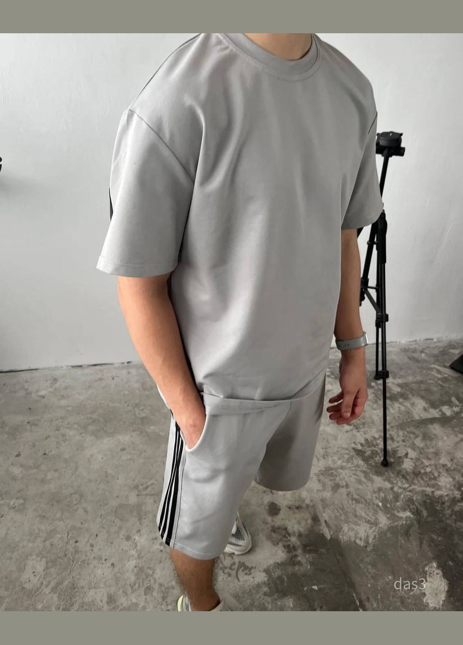 Сірий демісезонний костюм 2 в 1 футболка + шорти весна/літо No Brand