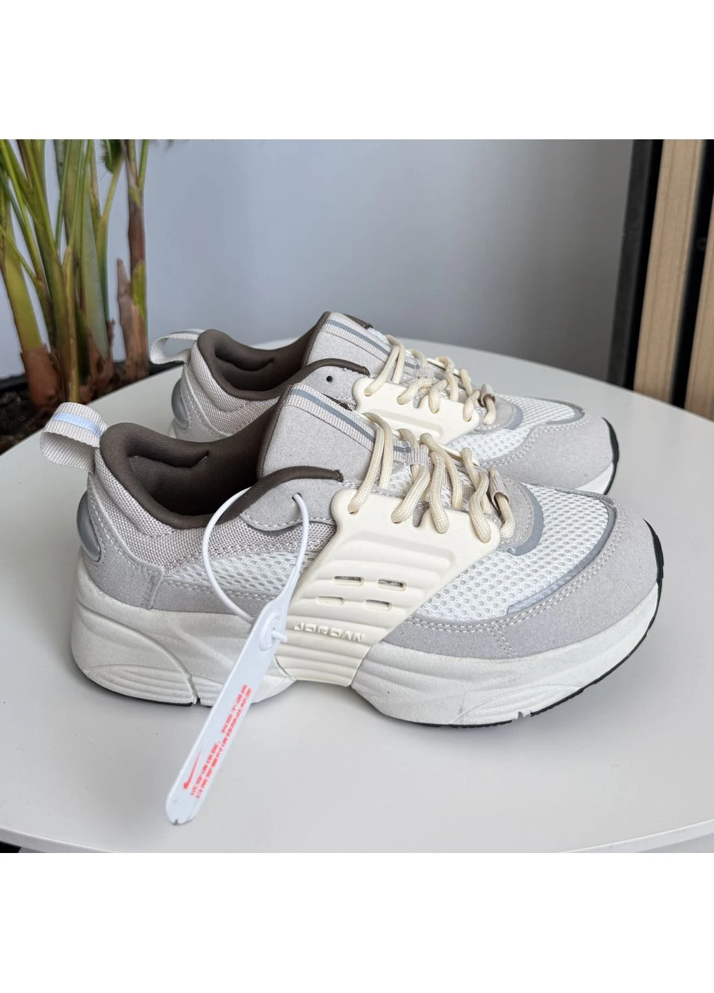 Бежевые демисезонные кроссовки мужские и женские nike air jordan trunner beige brown | найк аир джордан траннер бежевые No Brand